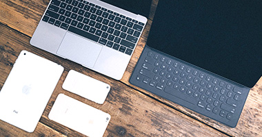 スマートフォンにも対応するWEBサイト制作